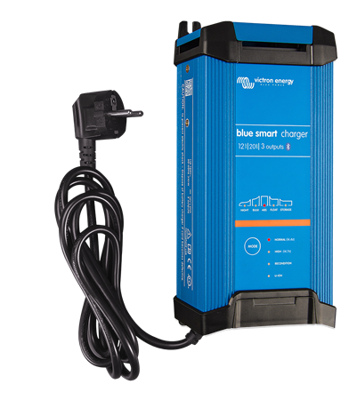 Blue Smart Charger 12/20 IP22 (3)